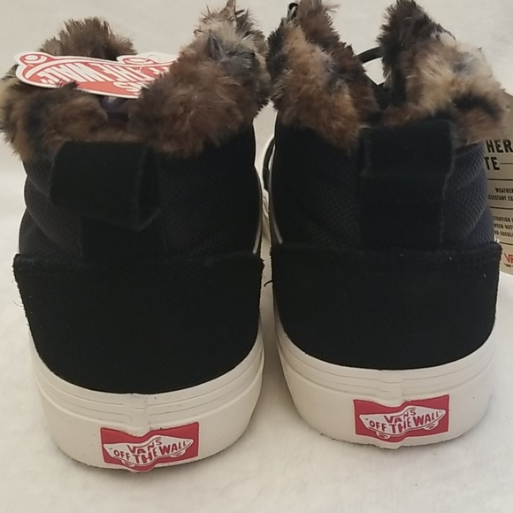 Sk8-Hi Faux Fur Lined Platform Vans - Picture 7 of 8